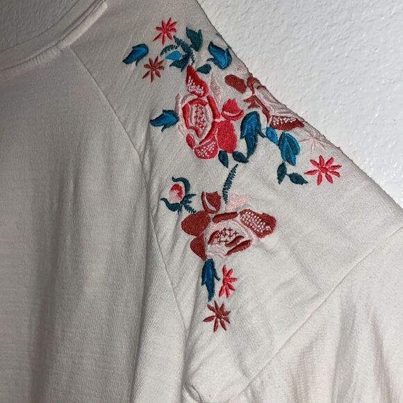 Off white Embroidered blouse XL - Picture 5 of 6